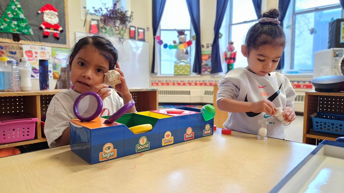 La Causa children learn 5 senses